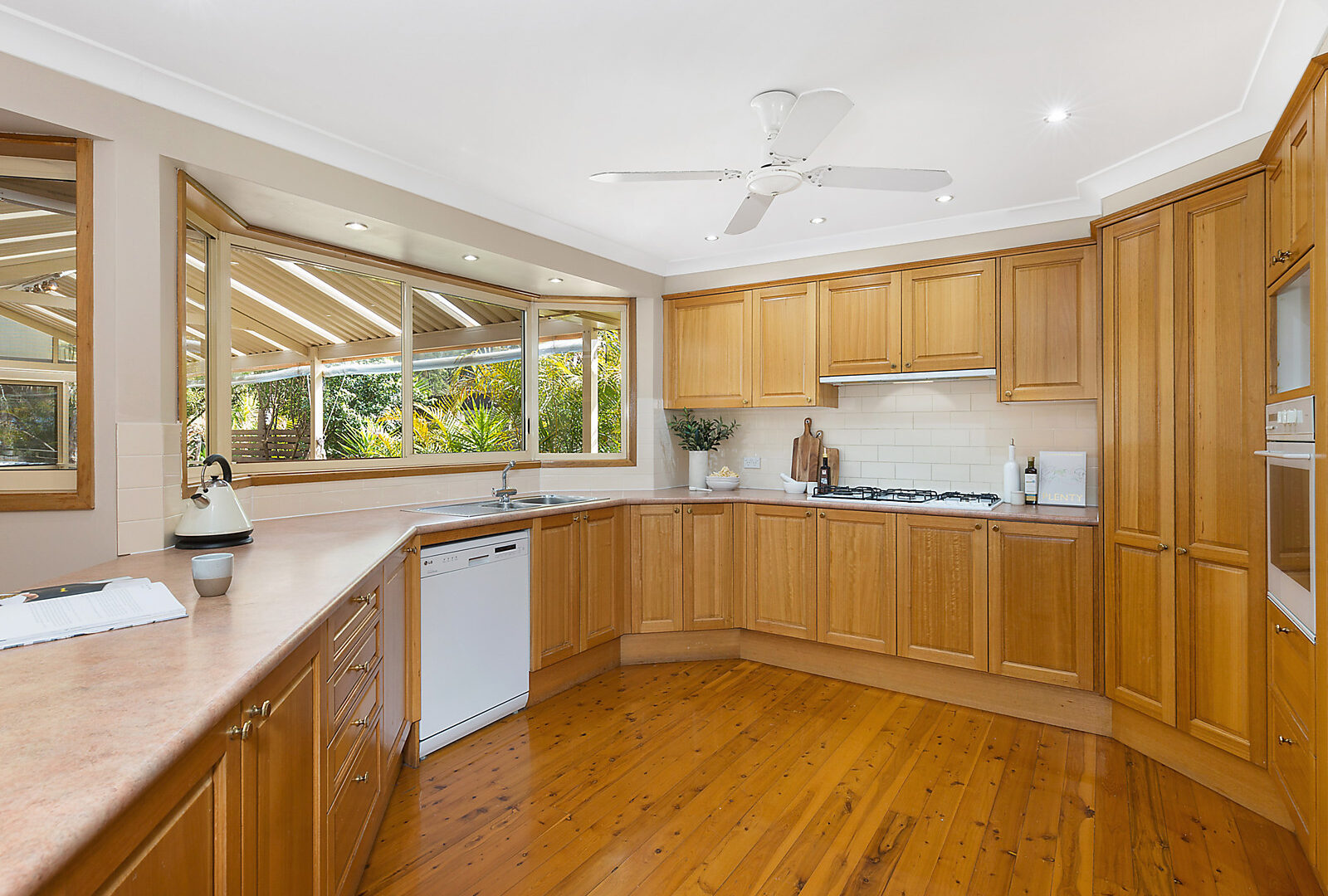 6 Manuka Avenue, Avondale NSW 2530 - photo 5