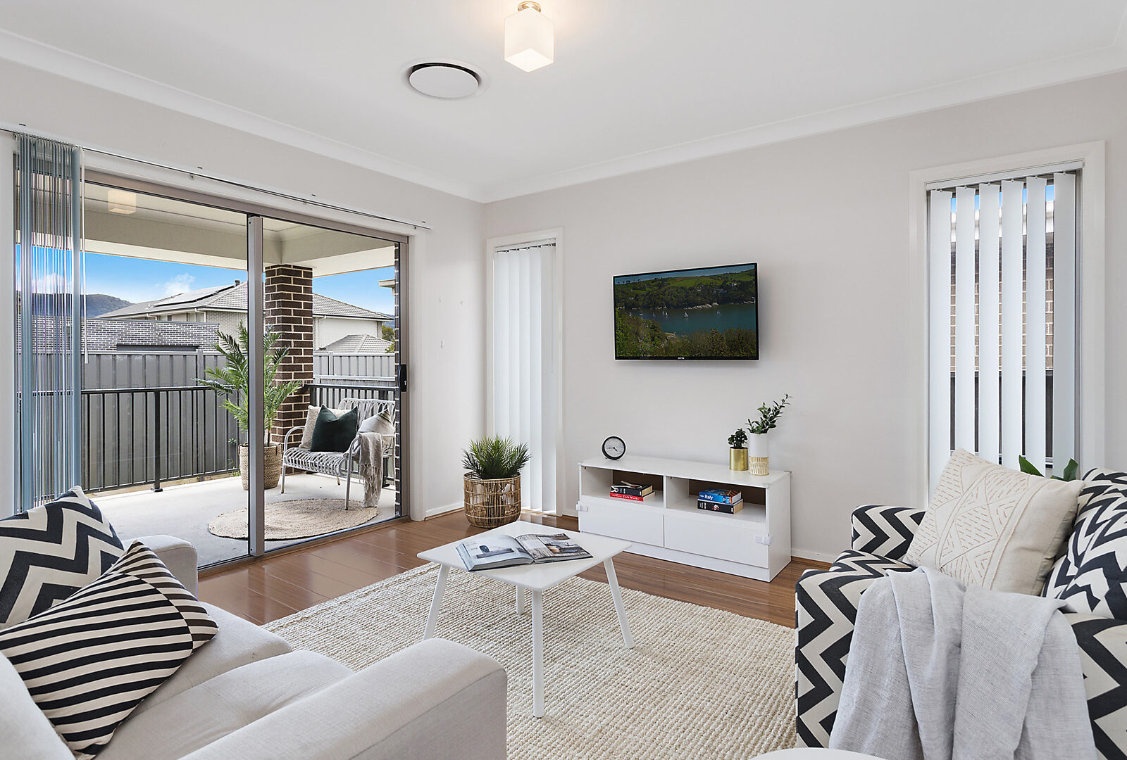 Sold - 332 Bong Bong Road - New Property in Horsley - Real Estate by 