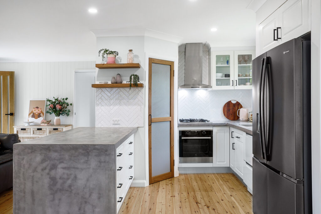 Sold - 26 Loch Carron Avenue - New Property in Farmborough Heights - Real Estate by 