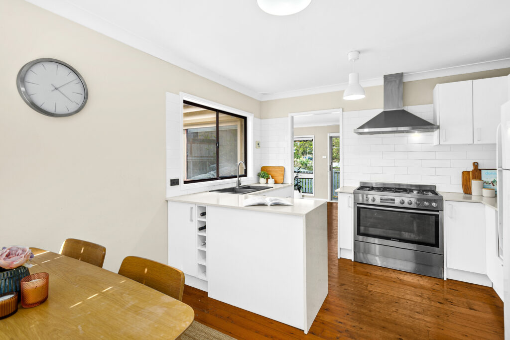 Sold - 7 Loch Lomond Avenue - New Property in Farmborough Heights - Real Estate by 