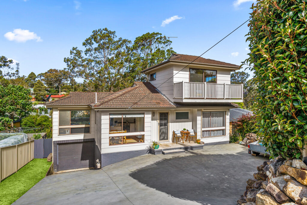 Sold - 7 Loch Lomond Avenue - New Property in Farmborough Heights - Real Estate by 