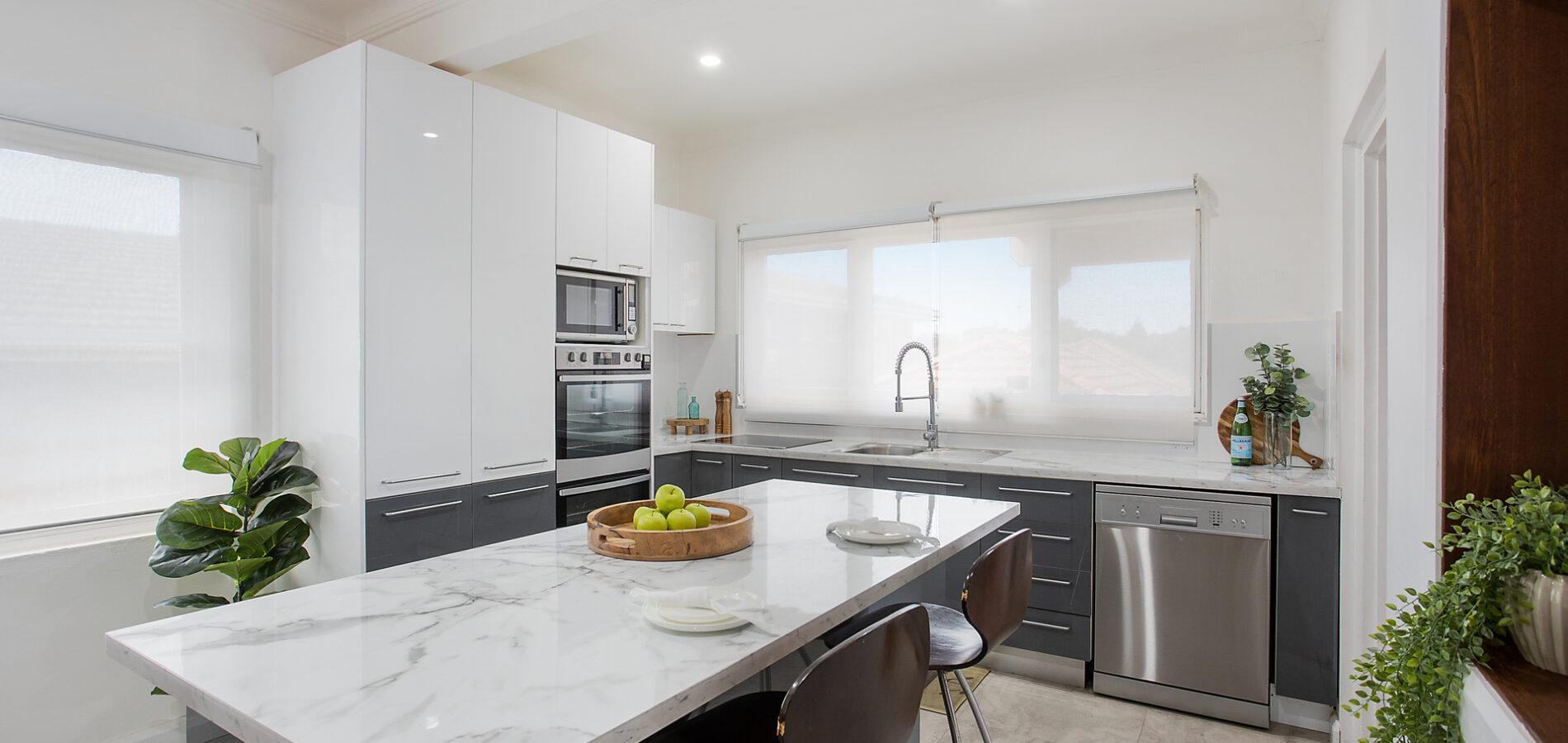 350 Princes Highway, Corrimal