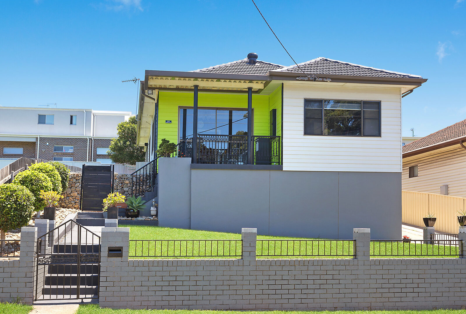 18 Ranchby Avenue, Lake Heights NSW 2502 - McGrath Illawarra