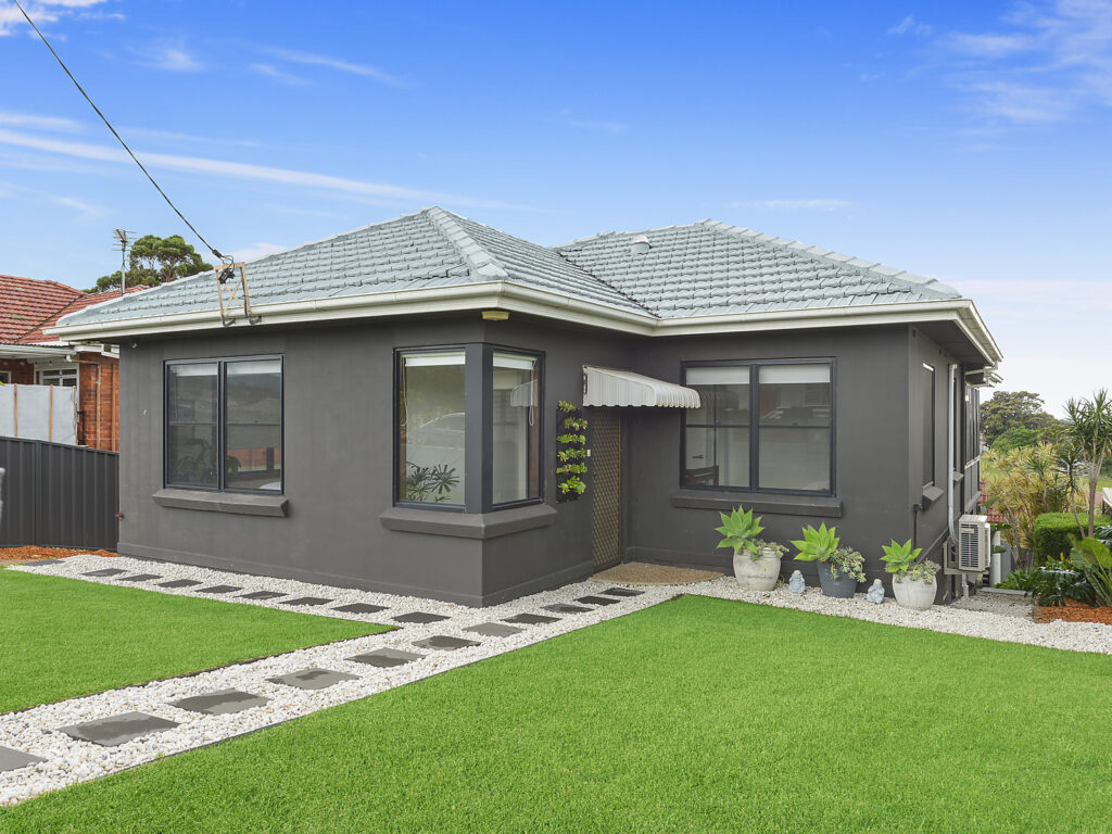 Sold - 5 Hilltop Avenue - New Property in Lake Heights - Real Estate by McGrath Wollongong