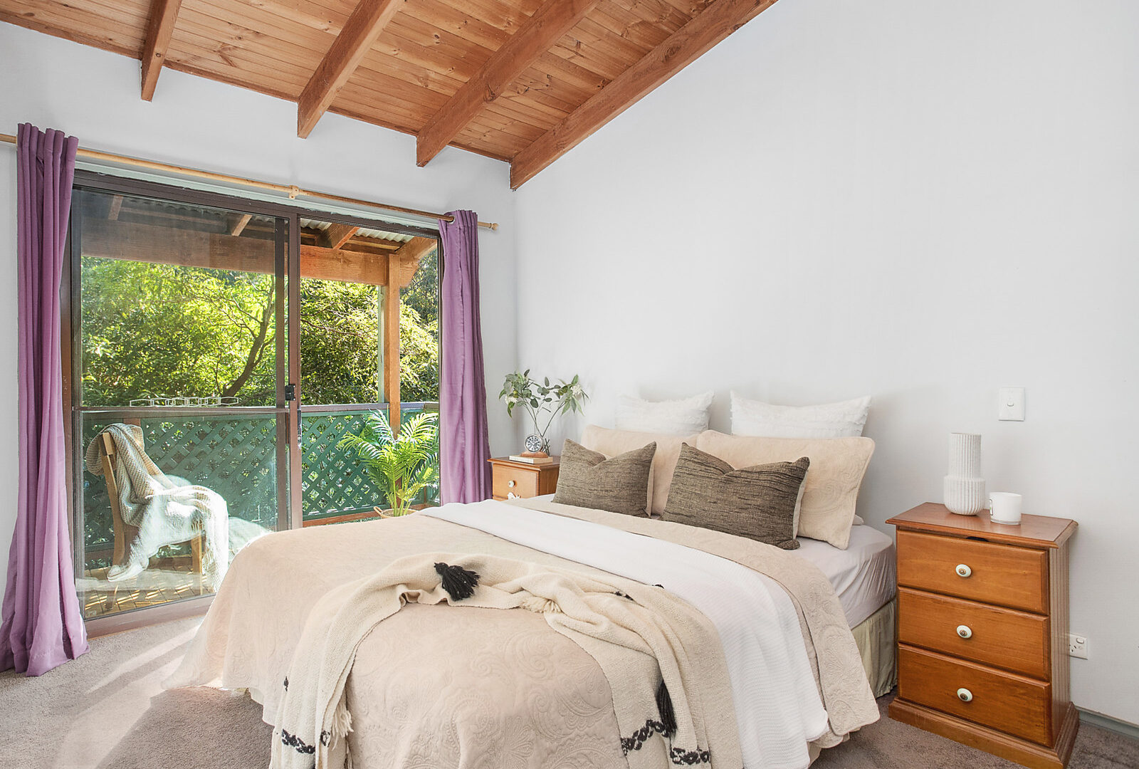 Sold - 39 Stanley Avenue - New Property in Farmborough Heights - Real Estate by 