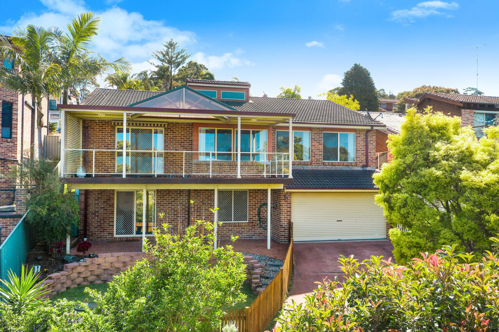 Sold - 11 Plumwood Crescent - New Property in Cordeaux Heights - Real Estate by 