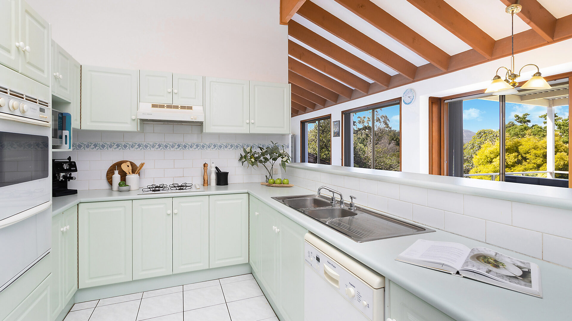 Sold - 11 Plumwood Crescent - New Property in Cordeaux Heights - Real Estate by 