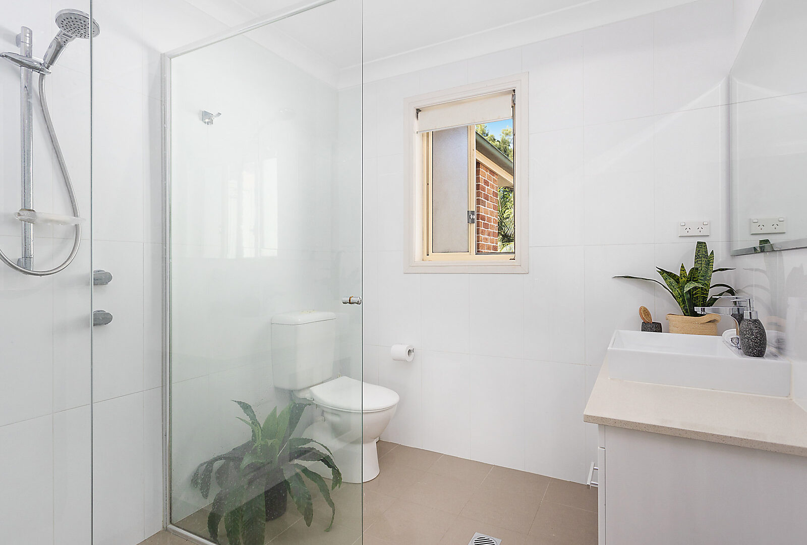 7 Deenyi Close, Cordeaux Heights NSW 2526 - photo 9