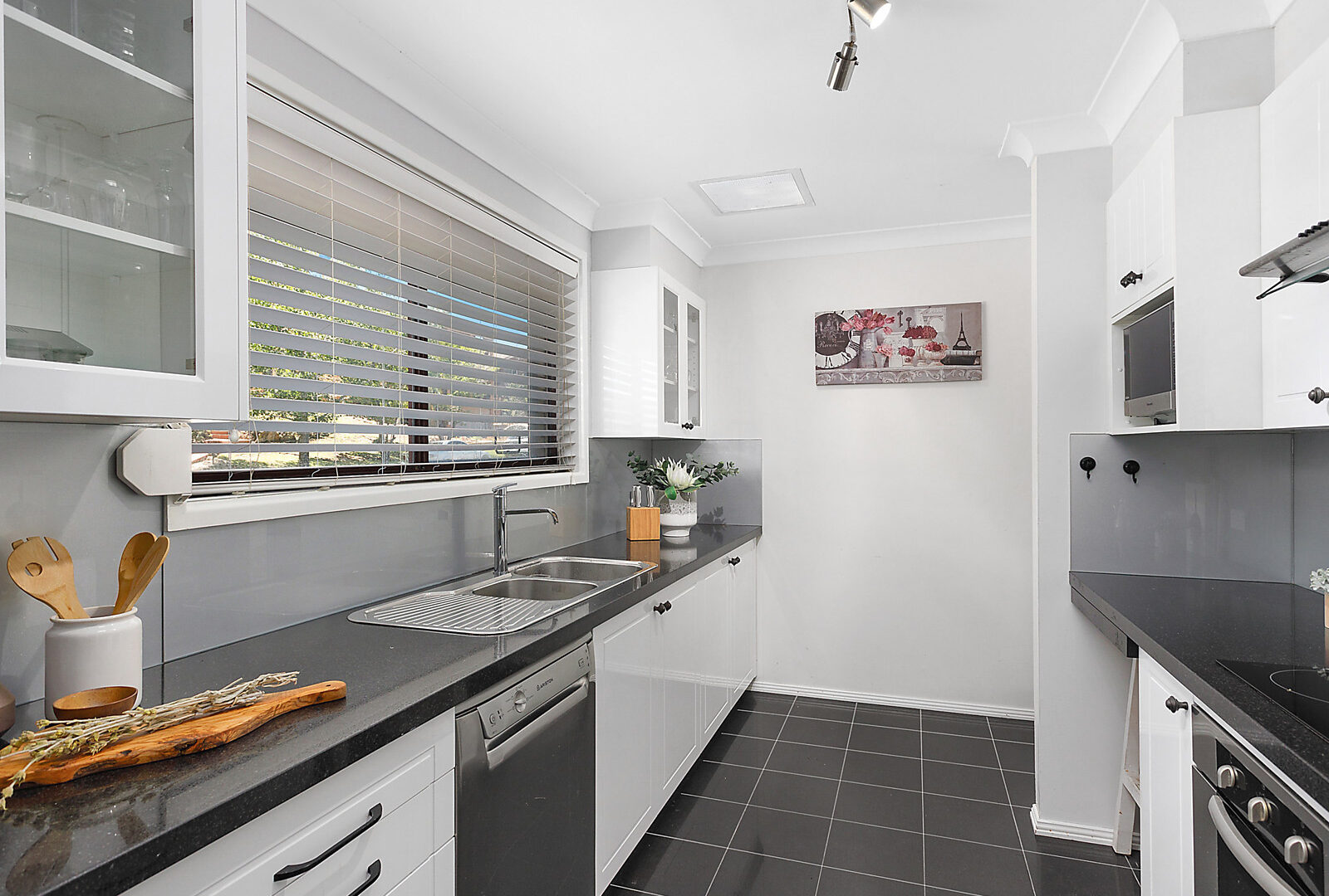 Sold - 5 Peace Crescent - New Property in Balgownie - Real Estate by 