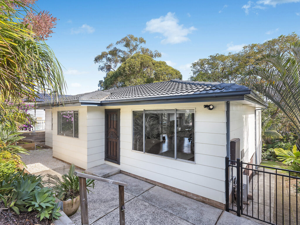 18 Bright Parade, Dapto NSW 2530 - photo 2