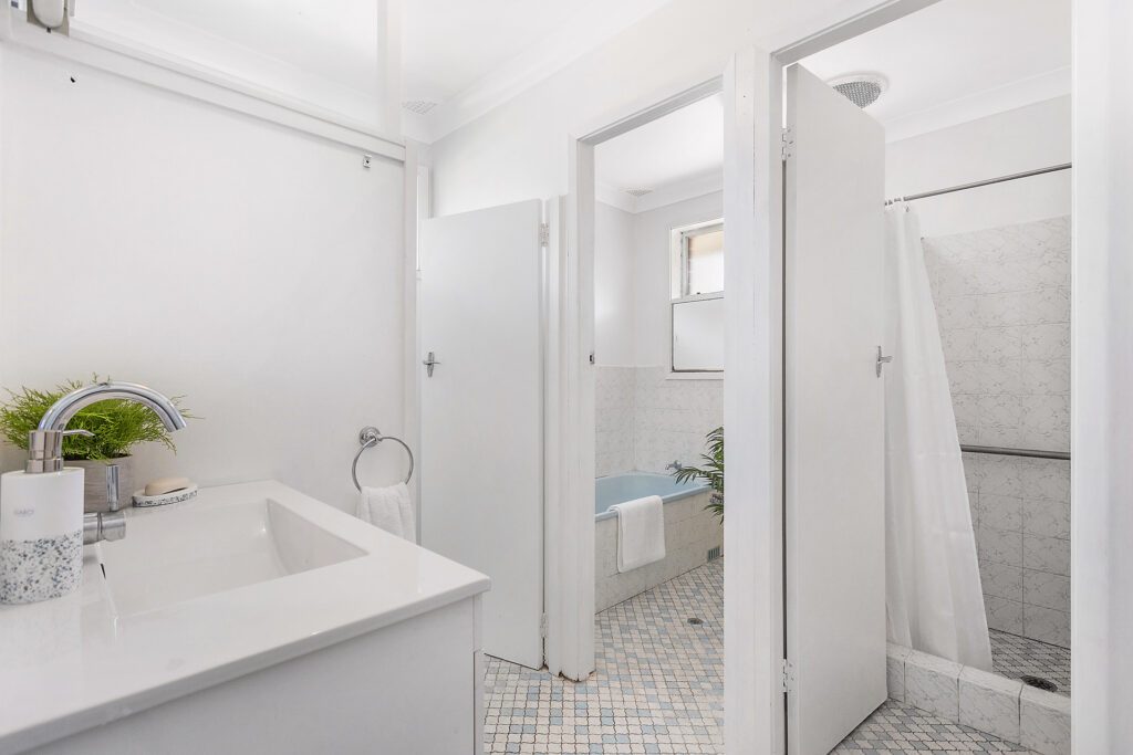 Sold - 2 Devitt Avenue - New Property in Mount Warrigal - Real Estate by 