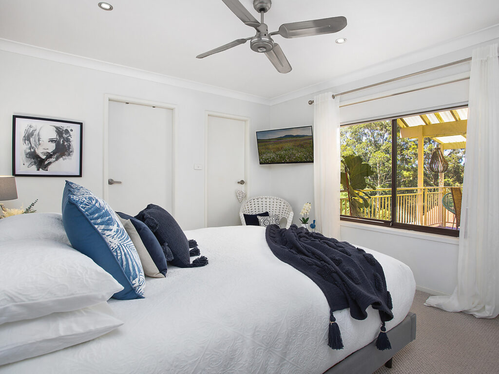 Sold - 25 Ashley Avenue - New Property in Farmborough Heights - Real Estate by 