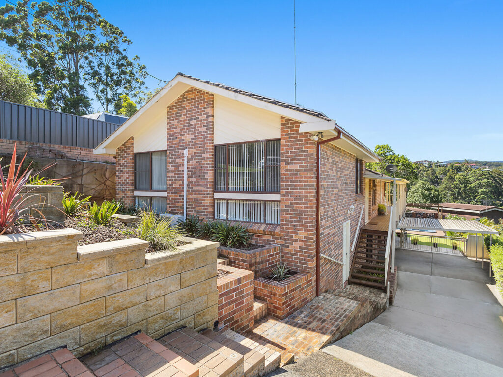 Sold - 25 Ashley Avenue - New Property in Farmborough Heights - Real Estate by 