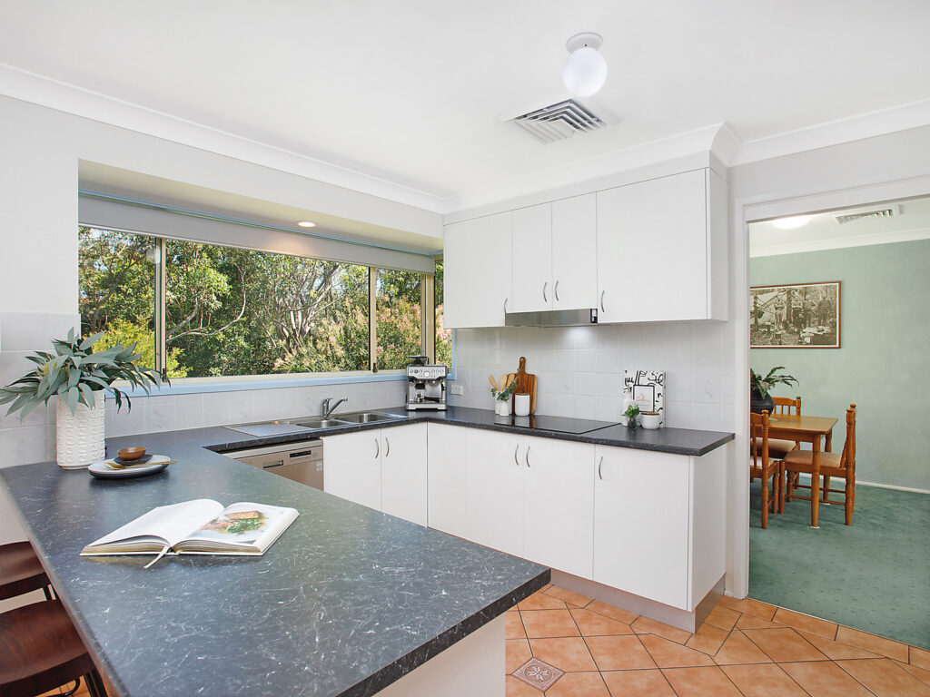 Sold - 5 Heeterra Place - New Property in Cordeaux Heights - Real Estate by 
