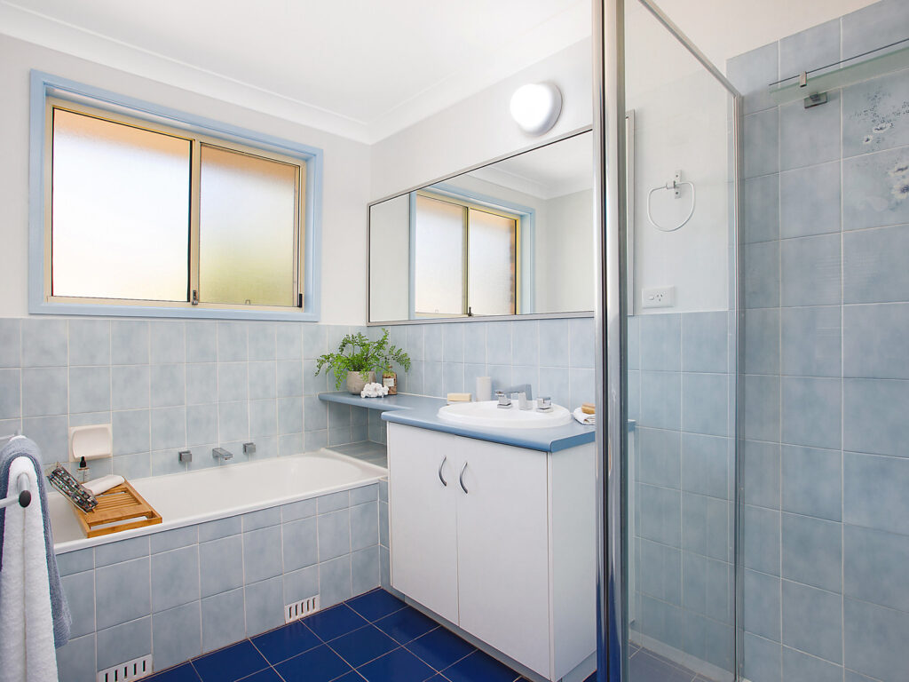 Sold - 5 Heeterra Place - New Property in Cordeaux Heights - Real Estate by 