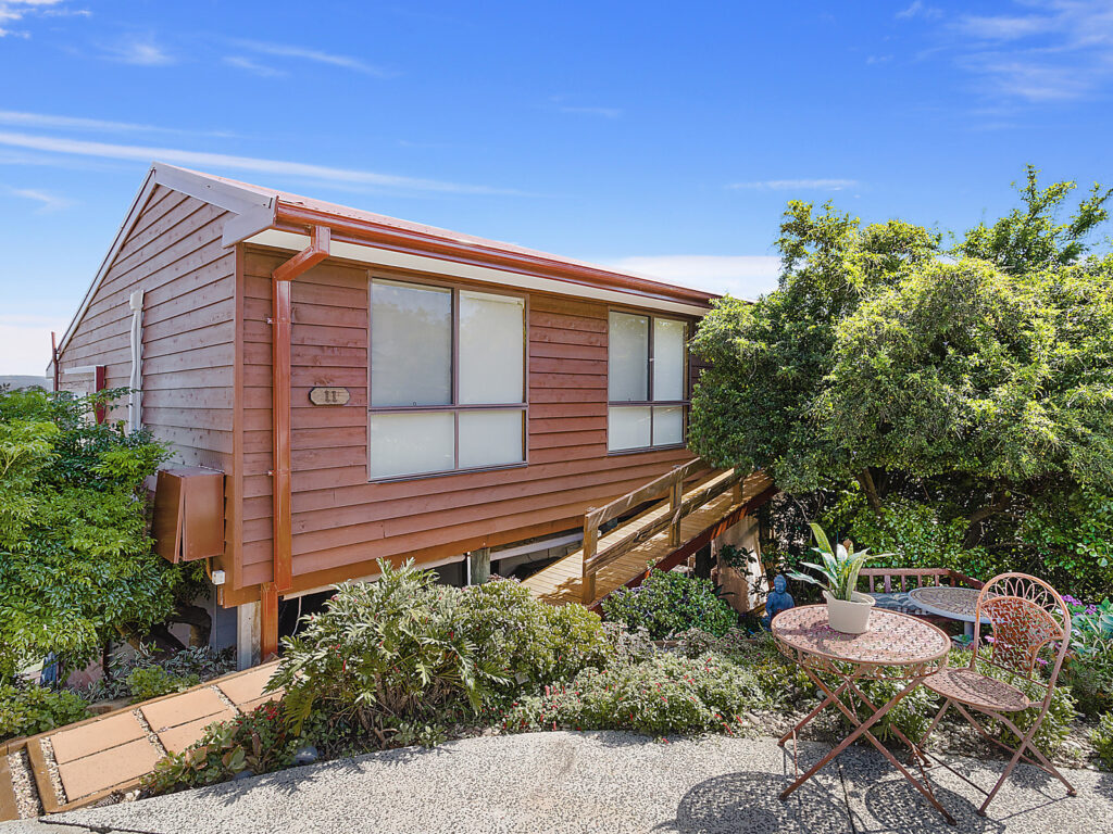 Sold - 11 Pennant Crescent - New Property in Berkeley - Real Estate by 