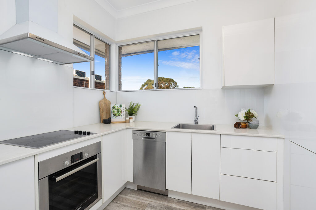 6/440 Crown Street, West Wollongong NSW 2500 - photo 2