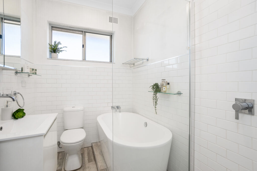 6/440 Crown Street, West Wollongong NSW 2500 - photo 5