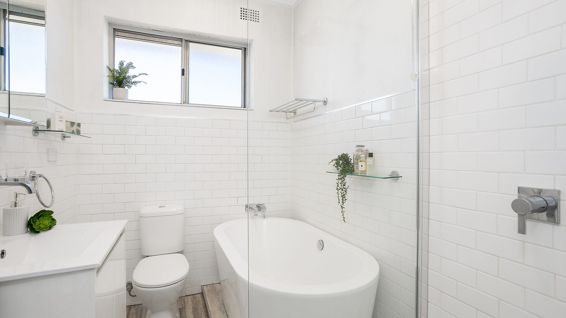 6/440 Crown Street, West Wollongong NSW 2500 - photo 5