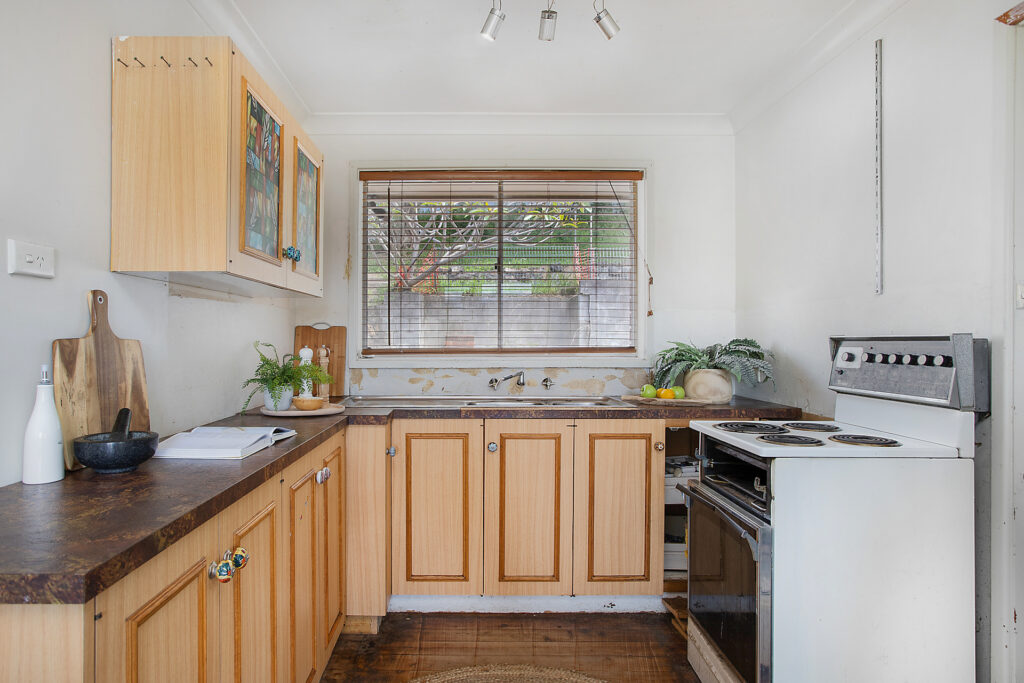 60 Ashley Avenue, Farmborough Heights NSW 2526 - photo 3
