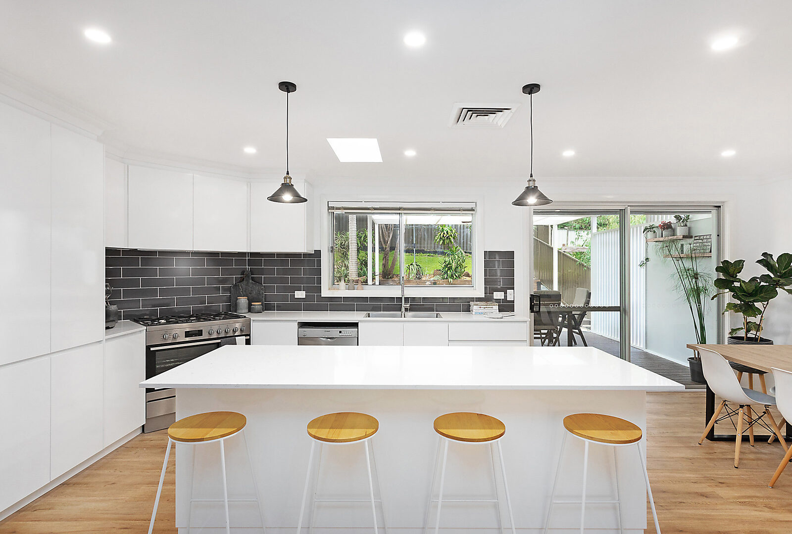 Sold - 19 Murray Park Road - New Property in Figtree - Real Estate by 