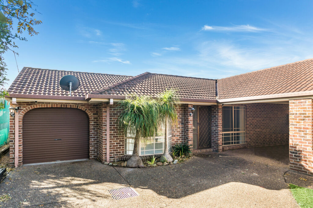 Sold - 2/272 Farmborough Road - New Property in Farmborough Heights - Real Estate by 
