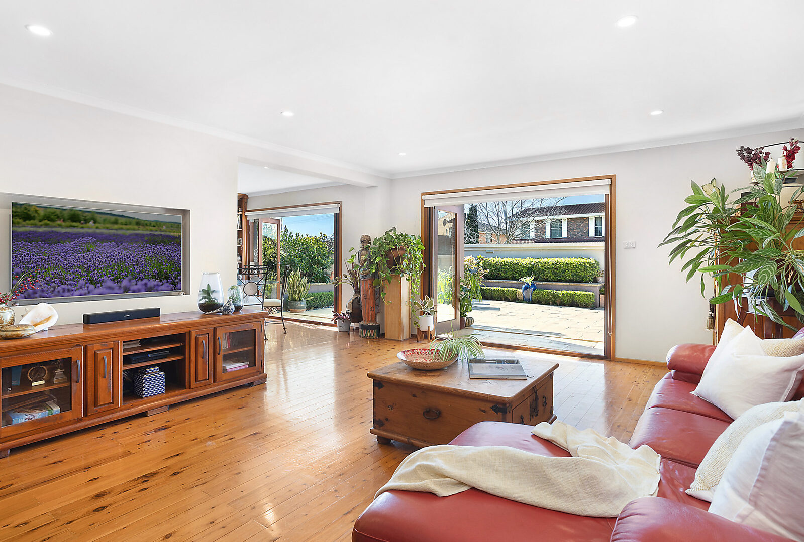 Sold - 8 Highview Drive - New Property in Farmborough Heights - Real Estate by 