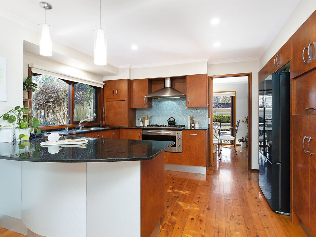 Sold - 8 Highview Drive - New Property in Farmborough Heights - Real Estate by 
