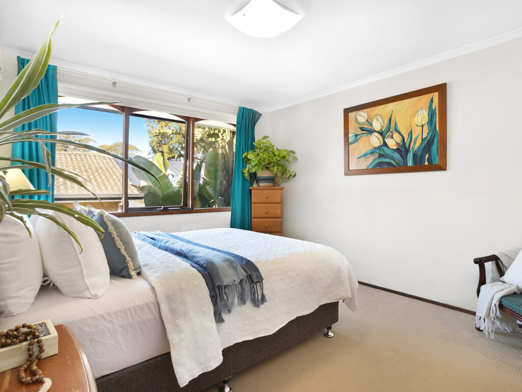 Sold - 8 Highview Drive - New Property in Farmborough Heights - Real Estate by 