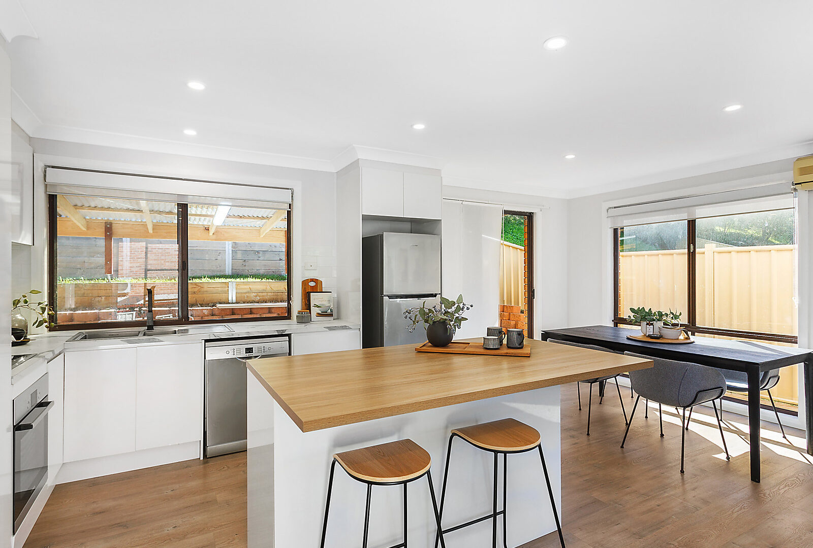 Sold - 5 Paltarra Place - New Property in Cordeaux Heights - Real Estate by 
