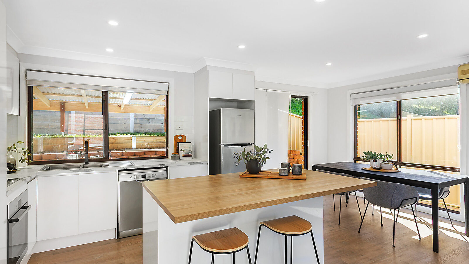 5 Paltarra Place, Cordeaux Heights