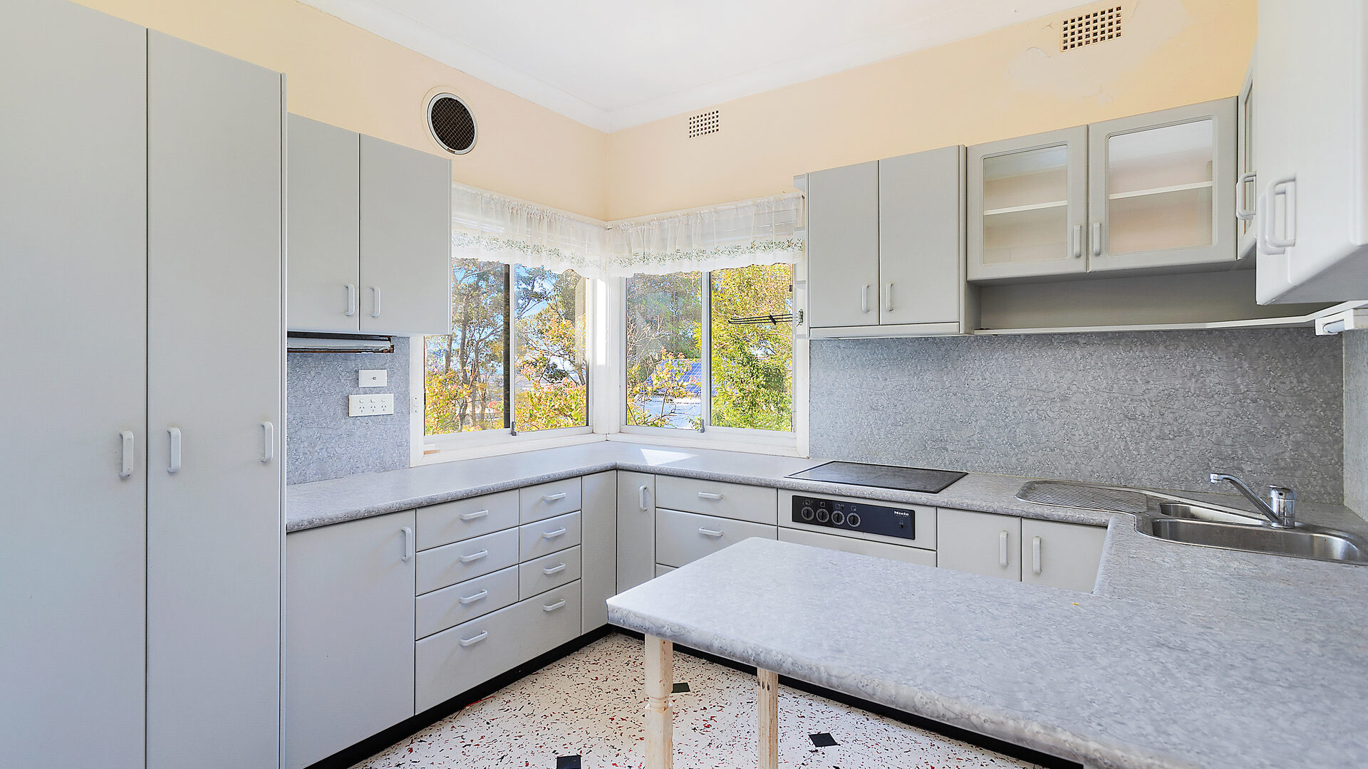 Sold - 148 Farmborough Road - New Property in Farmborough Heights - Real Estate by 