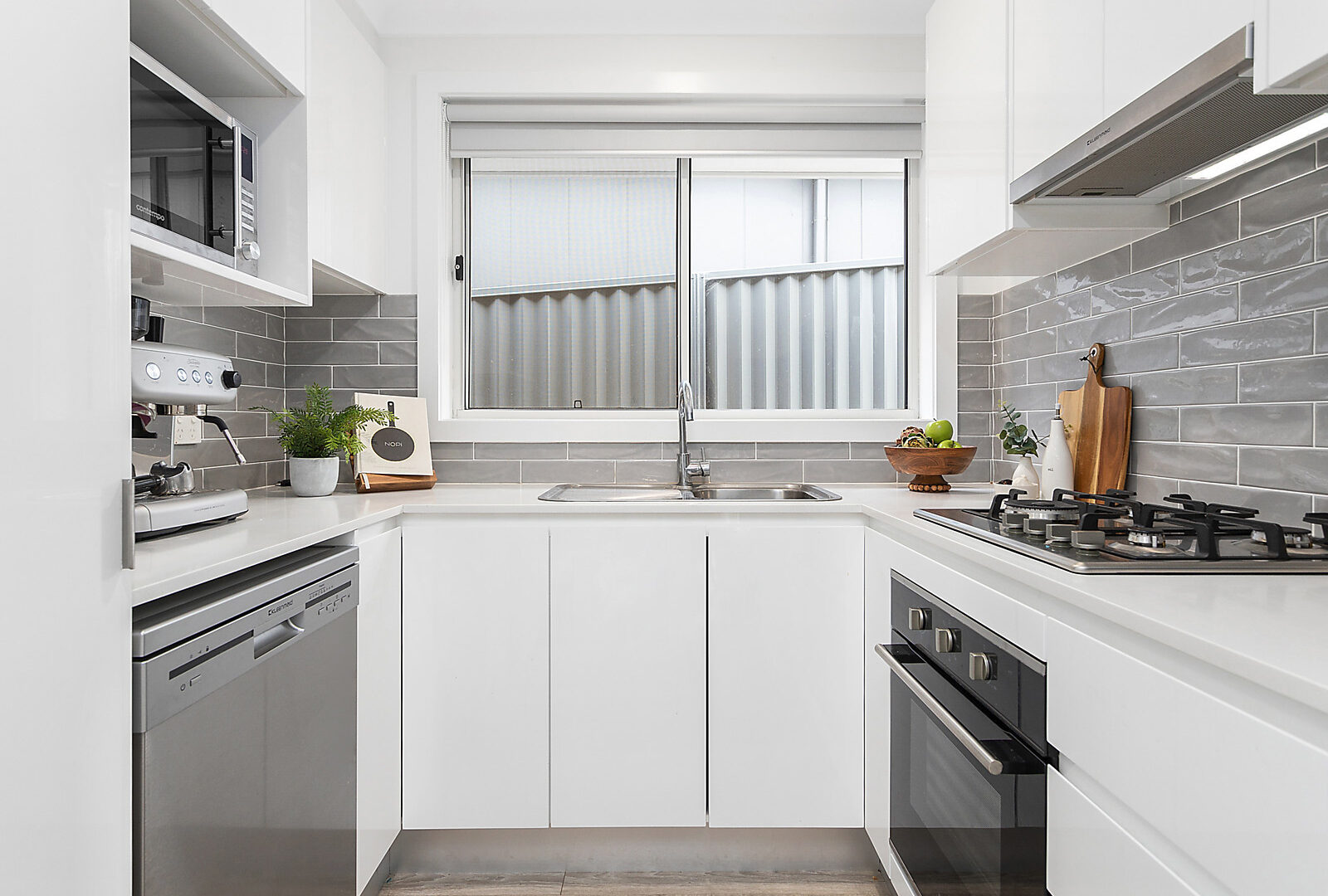 Sold - 54B Saddleback Crescent - New Property in Kembla Grange - Real Estate by 