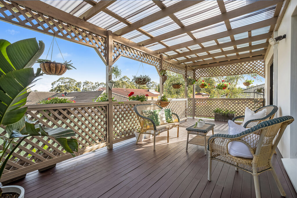 Sold - 19 Lyrebird Way - New Property in Farmborough Heights - Real Estate by David Greenwood