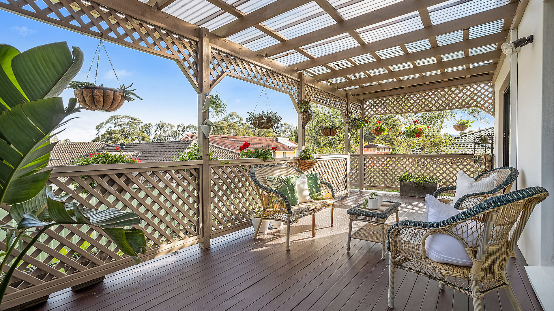 Sold - 19 Lyrebird Way - New Property in Farmborough Heights - Real Estate by David Greenwood