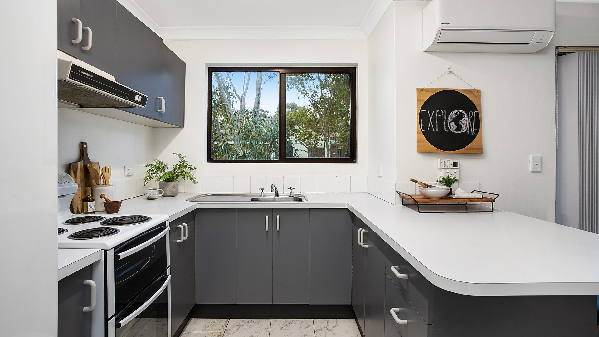 Sold - 8/6 Hindmarsh Avenue - New Property in North Wollongong - Real Estate by David Greenwood