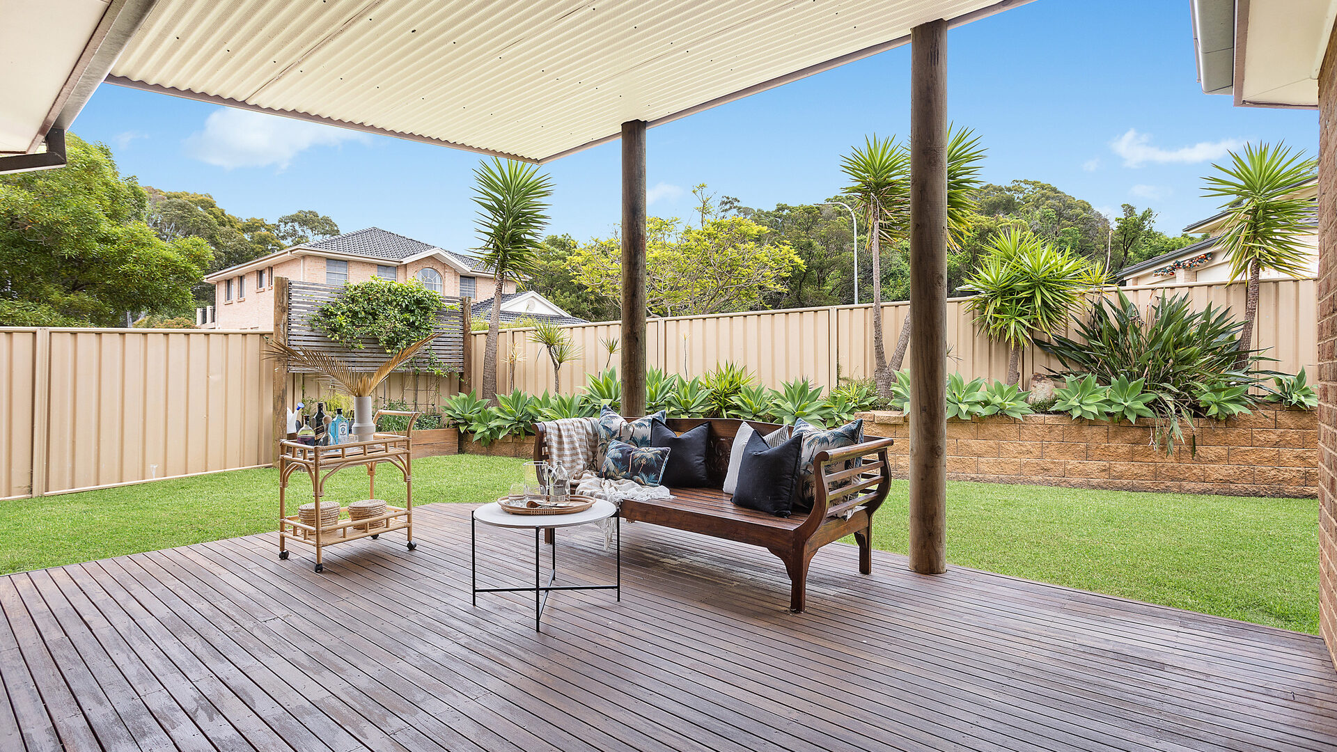 Sold - 26 Lyrebird Way - New Property in Farmborough Heights - Real Estate by David Greenwood