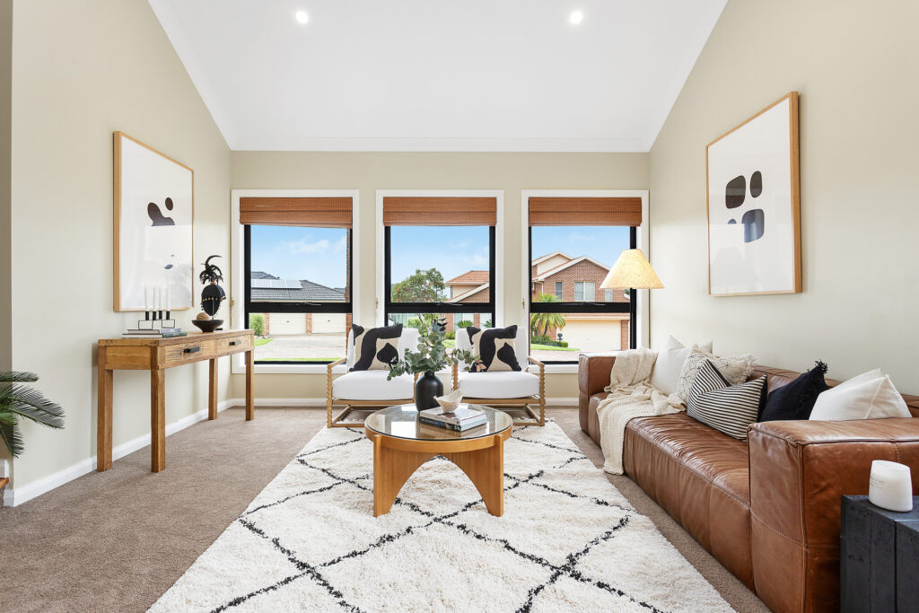 Sold - 26 Lyrebird Way - New Property in Farmborough Heights - Real Estate by David Greenwood