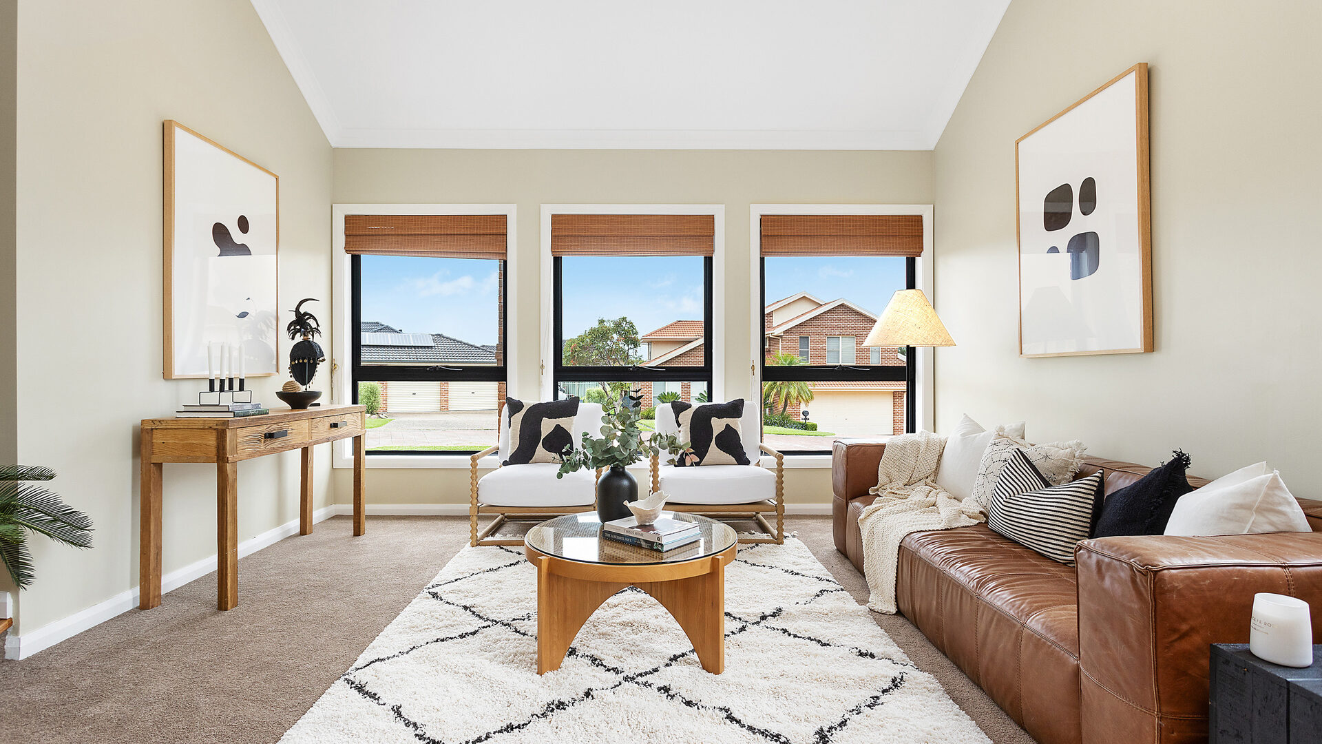 Sold - 26 Lyrebird Way - New Property in Farmborough Heights - Real Estate by David Greenwood