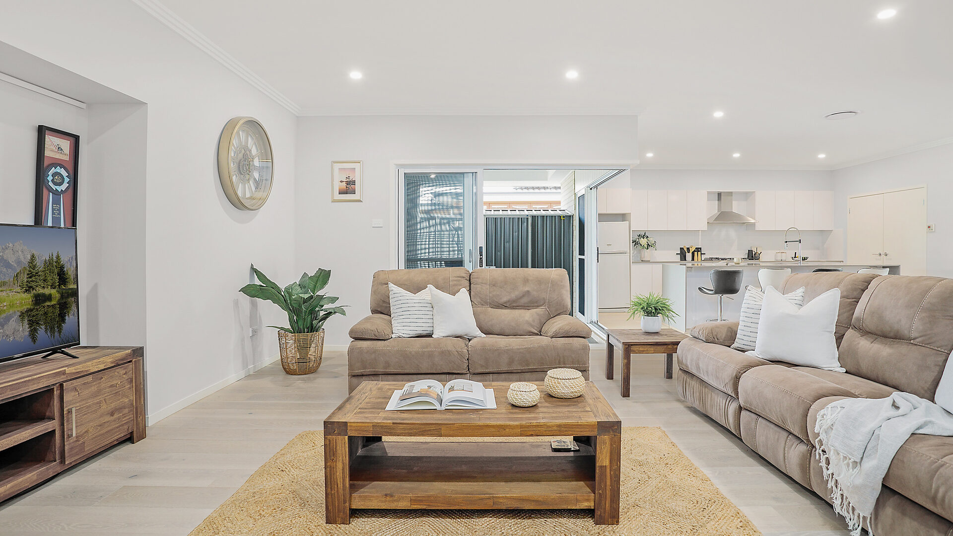 Sold - 37 Haywards Bay Drive - New Property in Haywards Bay - Real Estate by David Greenwood