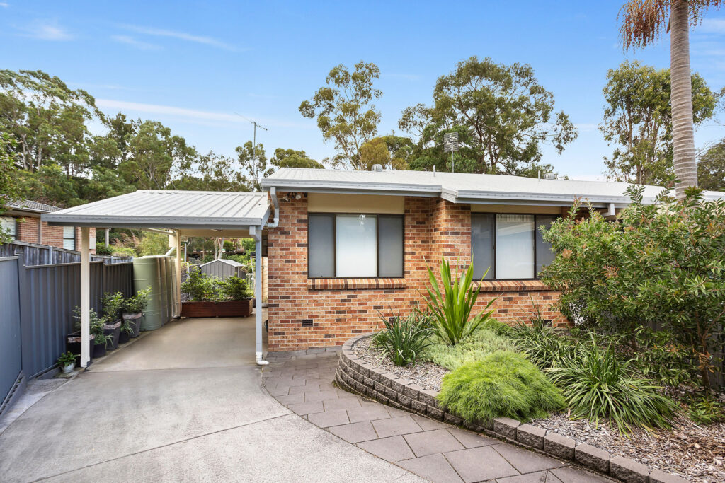 Sold - 64A Derribong Drive - New Property in Cordeaux Heights - Real Estate by David Greenwood