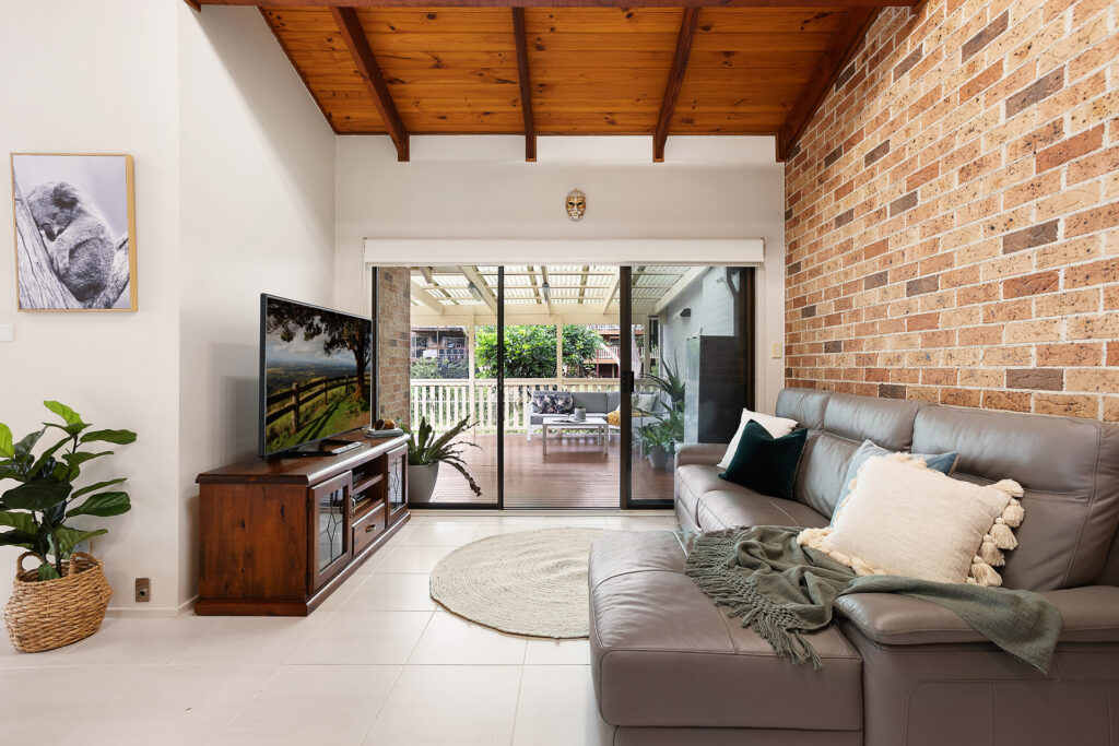 Sold - 64A Derribong Drive - New Property in Cordeaux Heights - Real Estate by David Greenwood