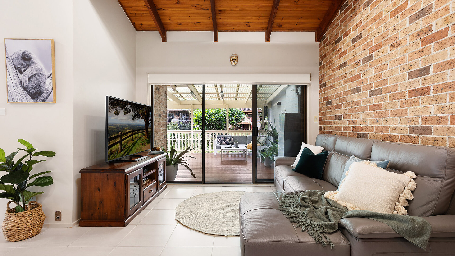 Sold - 64A Derribong Drive - New Property in Cordeaux Heights - Real Estate by David Greenwood
