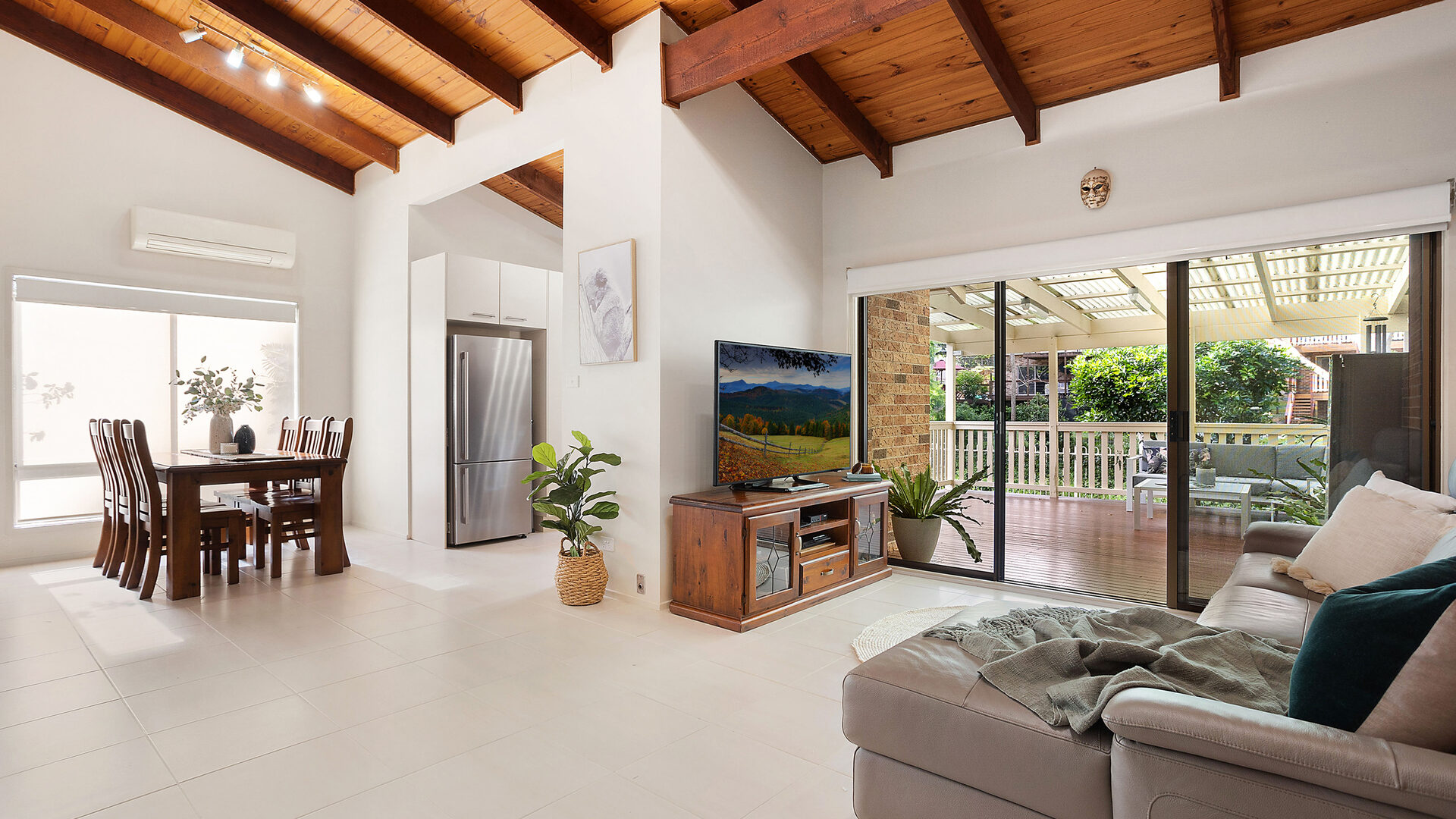 Sold - 64A Derribong Drive - New Property in Cordeaux Heights - Real Estate by David Greenwood
