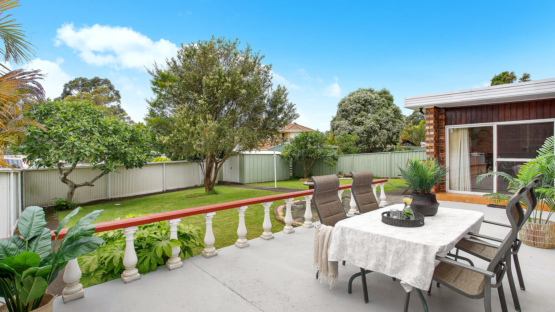 Sold - 7 Highview Drive - New Property in Farmborough Heights - Real Estate by David Greenwood