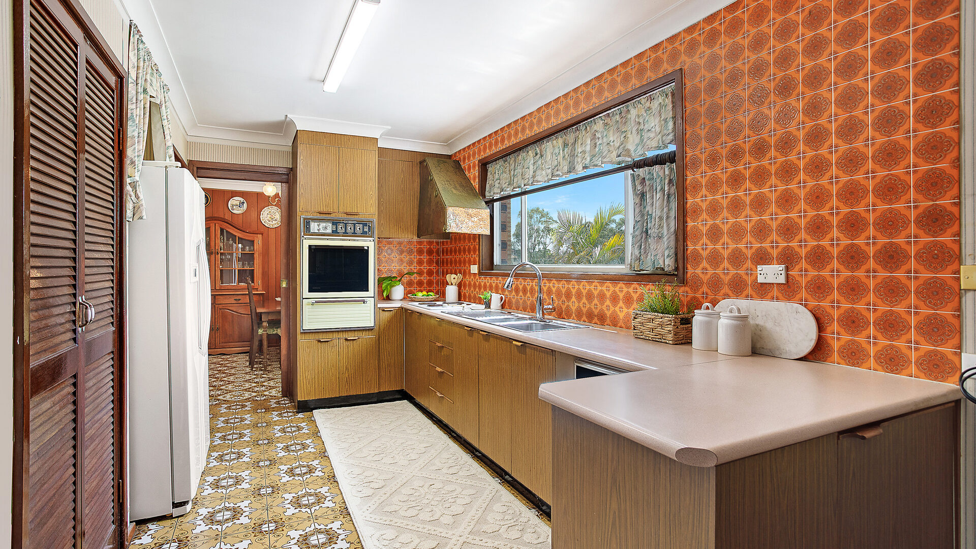 Sold - 7 Highview Drive - New Property in Farmborough Heights - Real Estate by David Greenwood