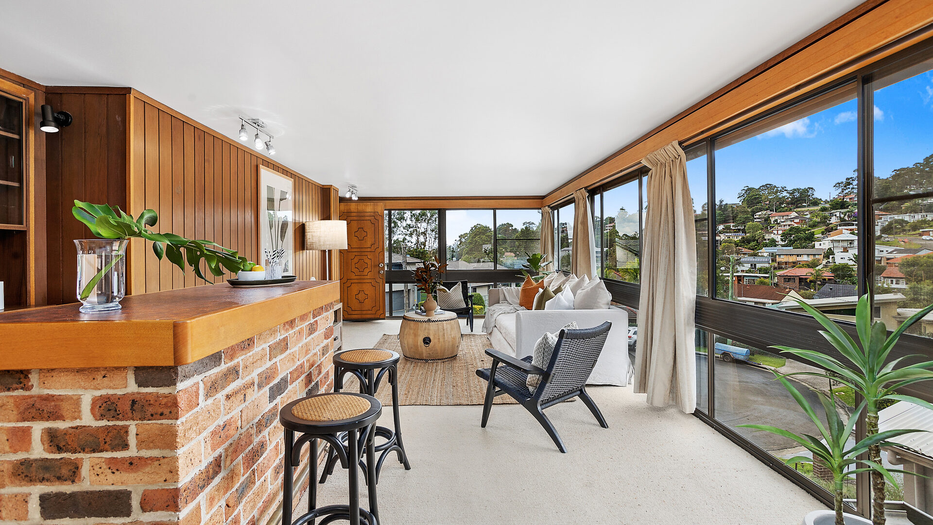 Sold - 8 Jaylang Place - New Property in Figtree - Real Estate by David Greenwood