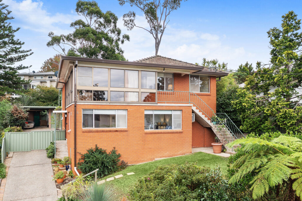 Sold - 8 Jaylang Place - New Property in Figtree - Real Estate by David Greenwood