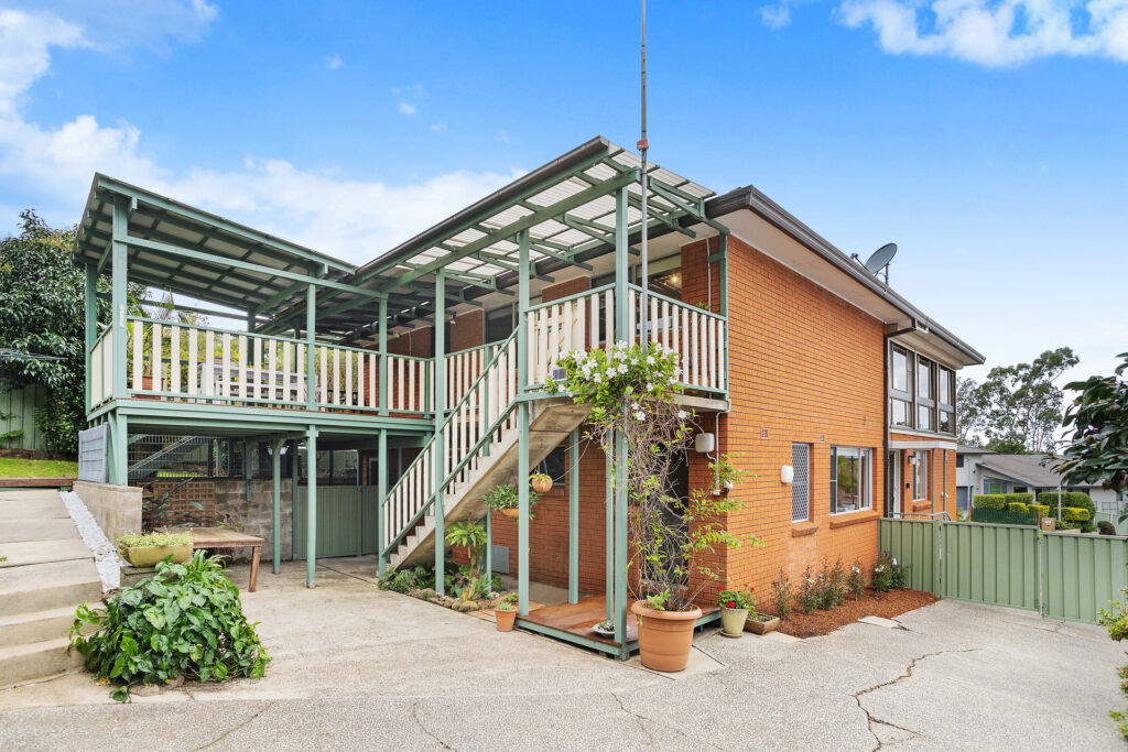 Sold - 8 Jaylang Place - New Property in Figtree - Real Estate by David Greenwood