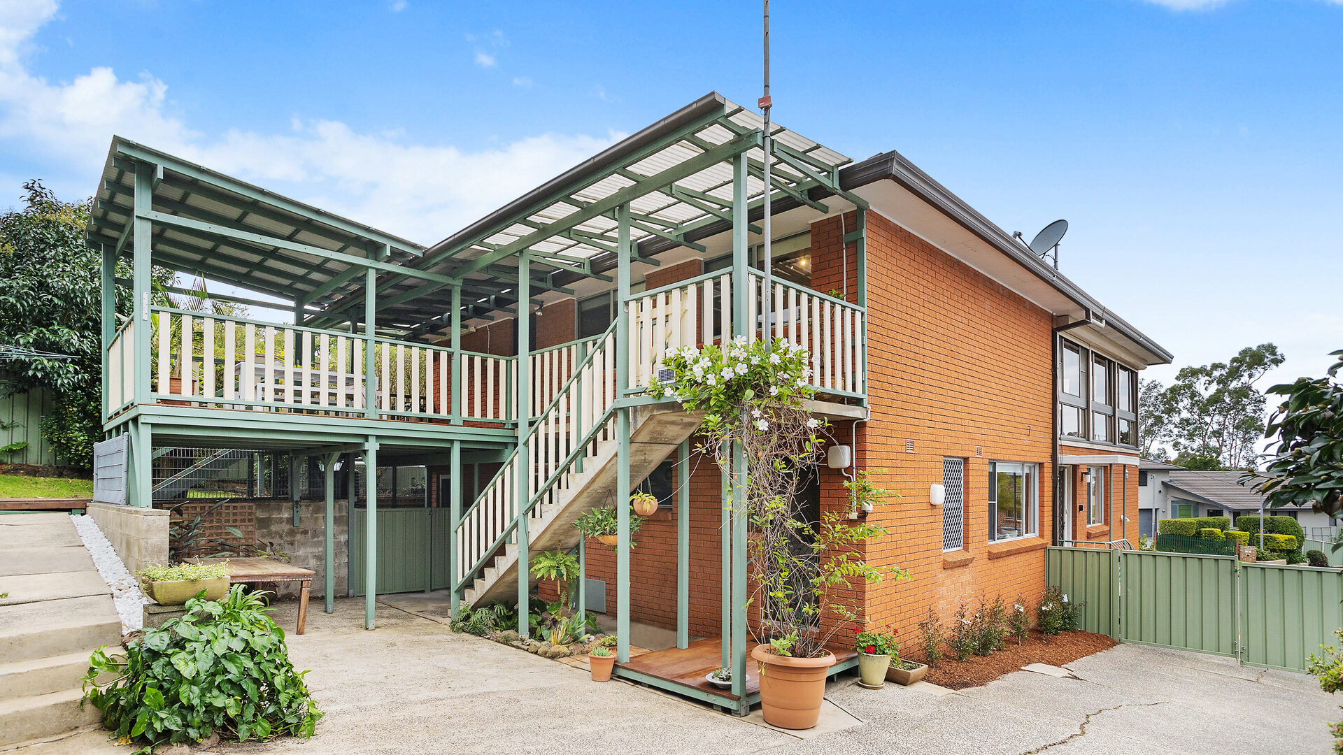 Sold - 8 Jaylang Place - New Property in Figtree - Real Estate by David Greenwood
